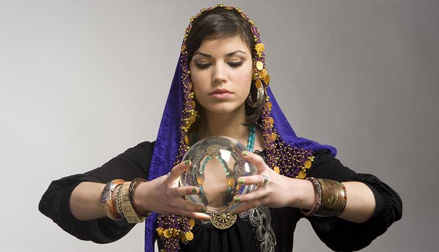 Fortune Tellers Giving Readings Online